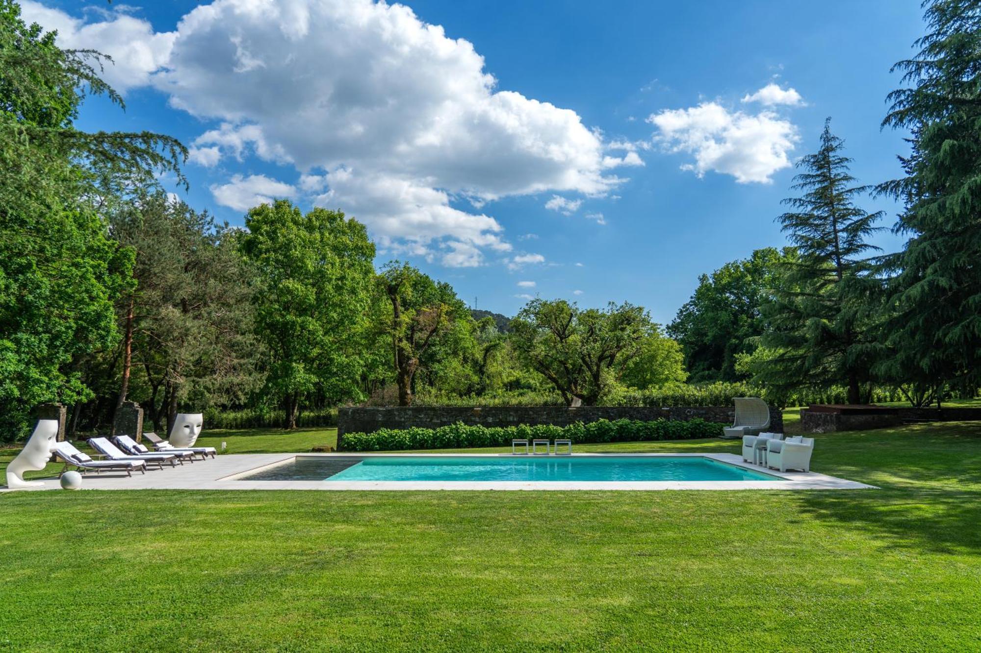 Villa Vittoria - Lusso Con Piscina, Tennis, Jacuzzi E Palestra Lucca Ngoại thất bức ảnh