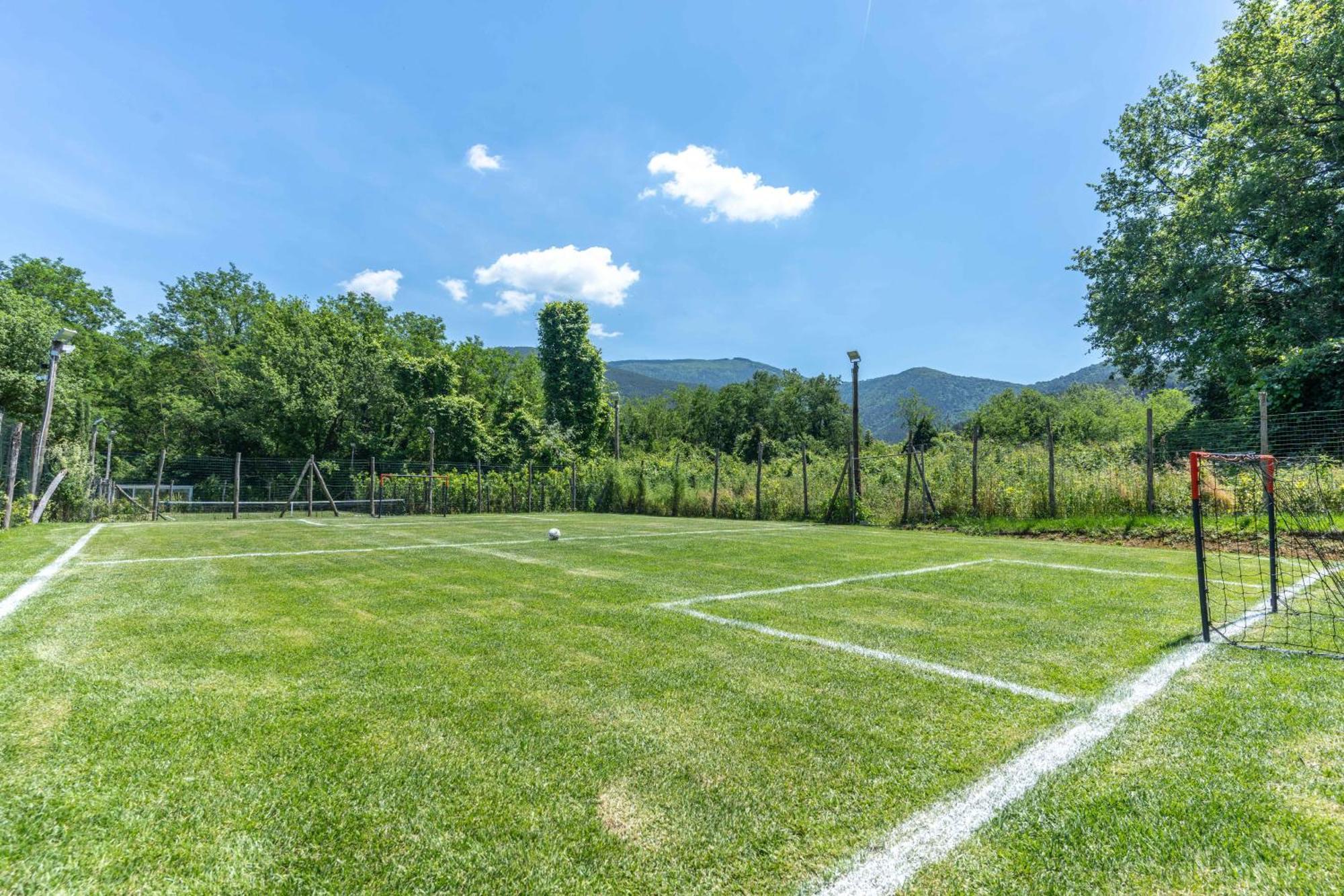 Villa Vittoria - Lusso Con Piscina, Tennis, Jacuzzi E Palestra Lucca Ngoại thất bức ảnh