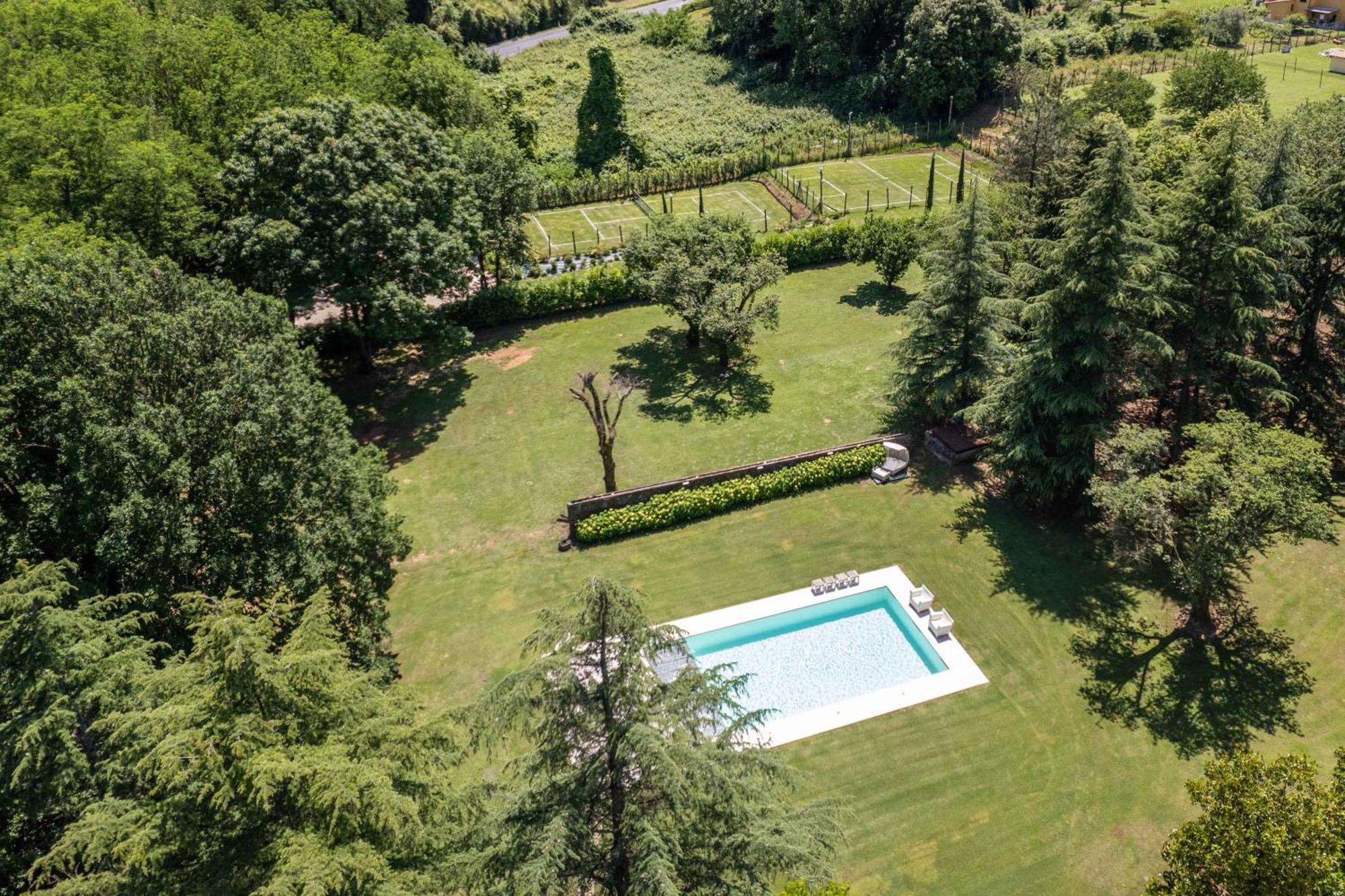 Villa Vittoria - Lusso Con Piscina, Tennis, Jacuzzi E Palestra Lucca Ngoại thất bức ảnh