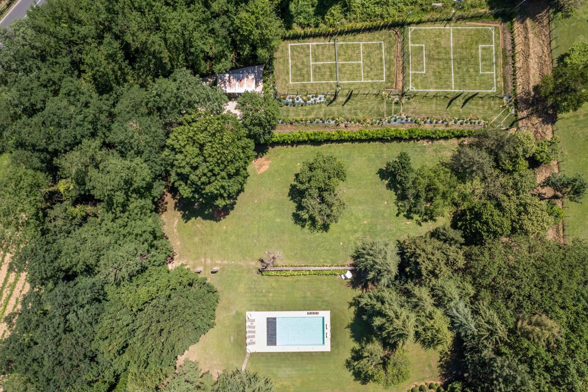 Villa Vittoria - Lusso Con Piscina, Tennis, Jacuzzi E Palestra Lucca Ngoại thất bức ảnh